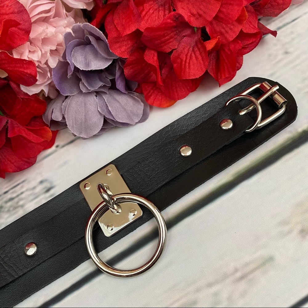 Punk Gothic Black Vegan Leather Metal Ring Bracelet - Picture 15 of 16
